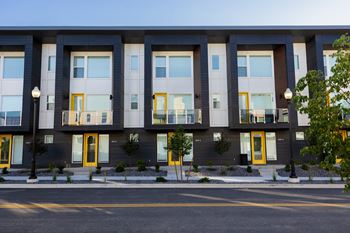 Expansive windows